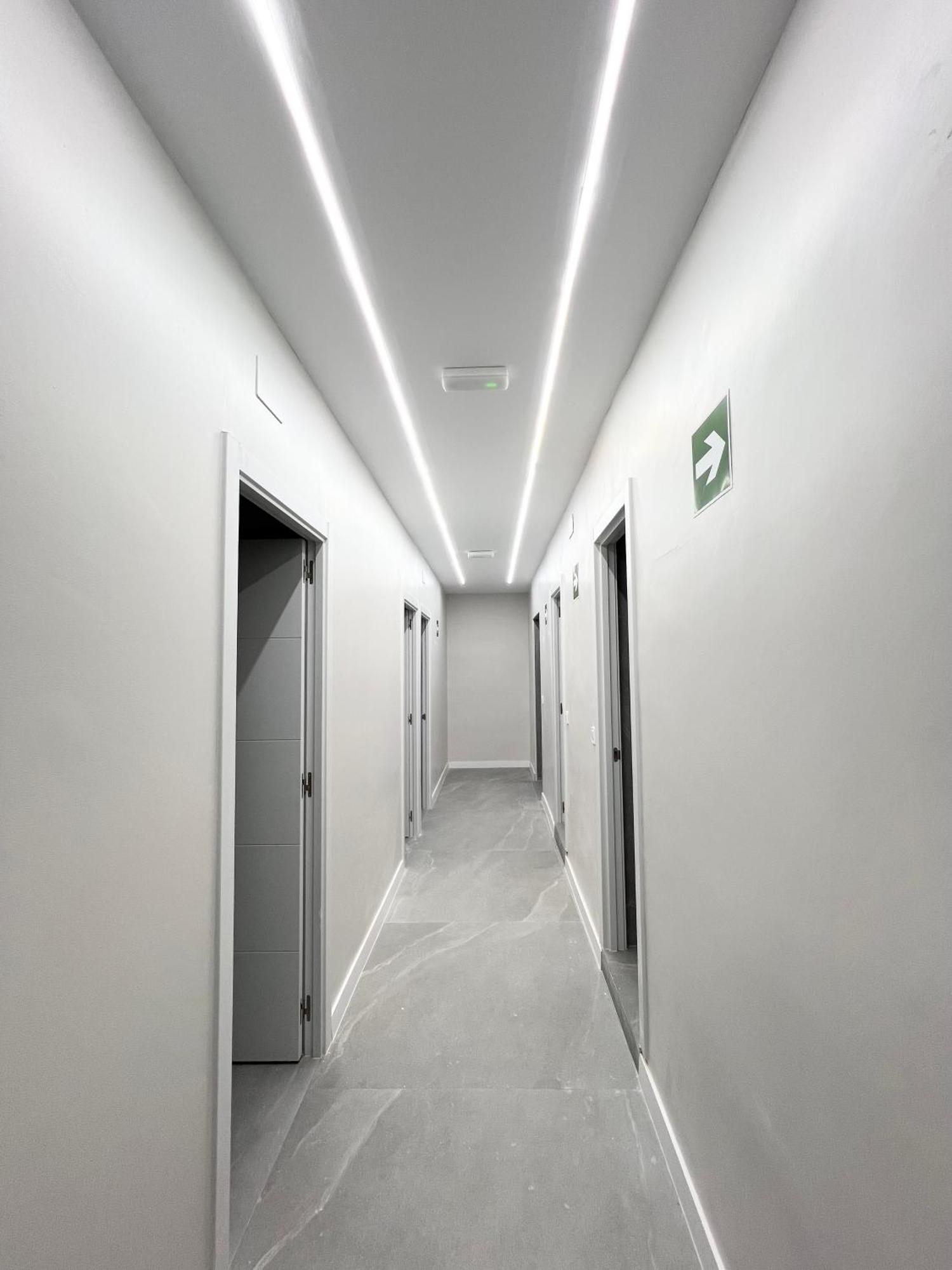 Hostel Napoles Madrid Exteriér fotografie